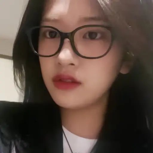 Yujin0901203의 안유진