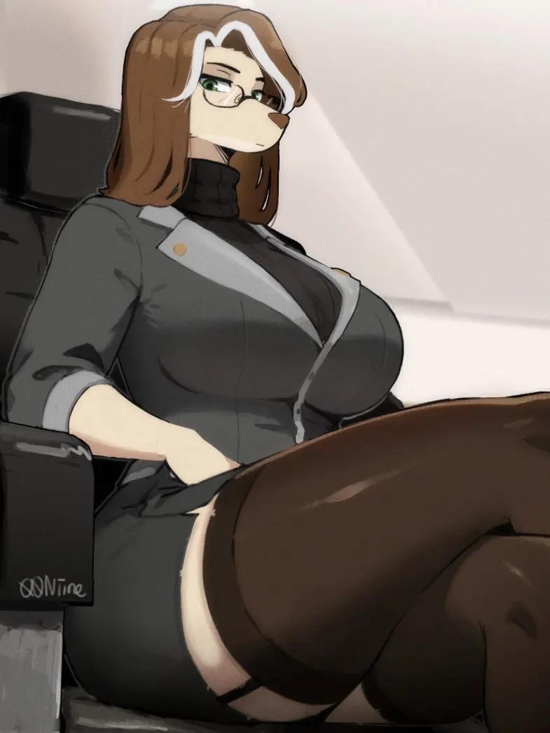 KnowerofBall의 Elyssa, your overworked boss