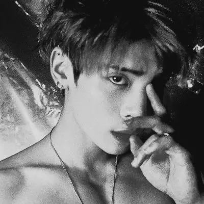 BlondeCat5162의 Jonghyun
