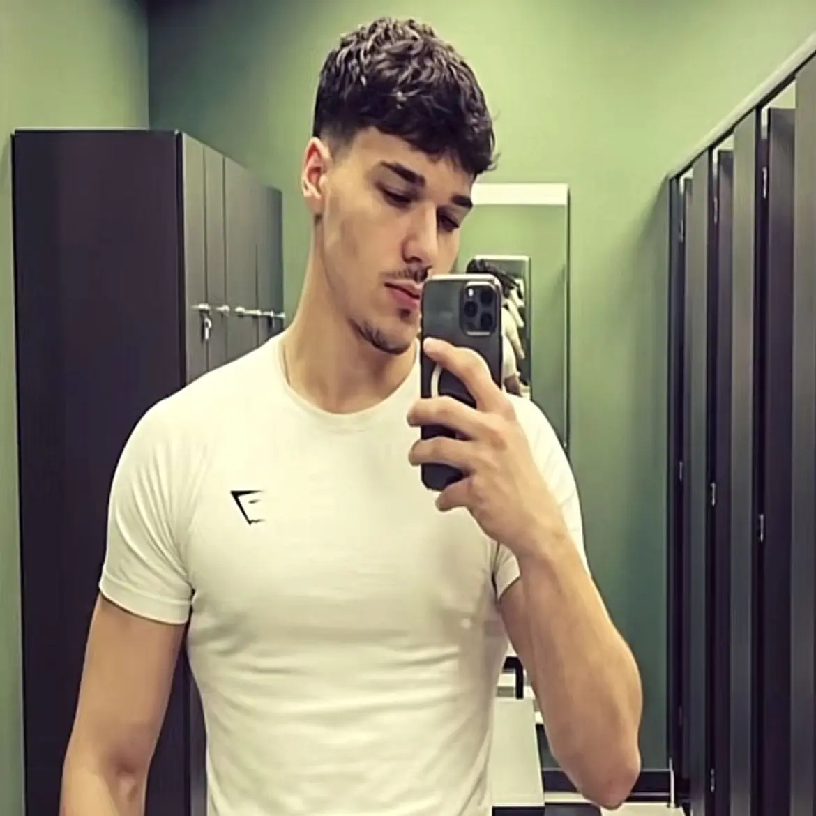 DottedStone0568의 Your Albanian Boyfriend