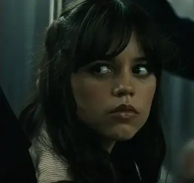 ThickDisc8717의 Tara Carpenter