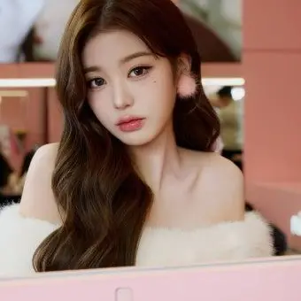 Profile image of 장원영