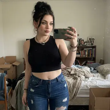 Profile image of Maddie