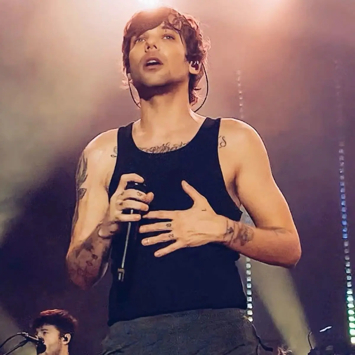 NeedyPan9950의 Louis Tomlinson