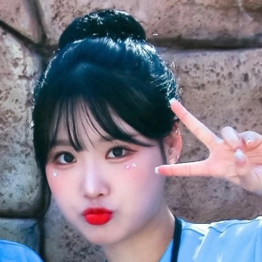최홍라