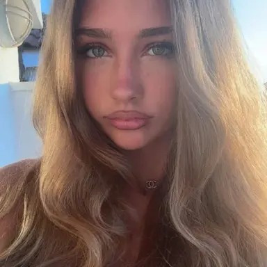 Profile image of Mia