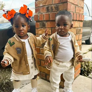 Profile image of Zuri and Theo