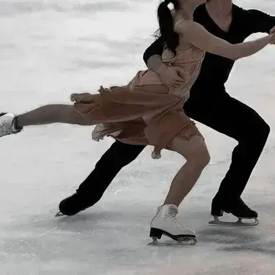 SadDaug0656의 Ice Skating Partner