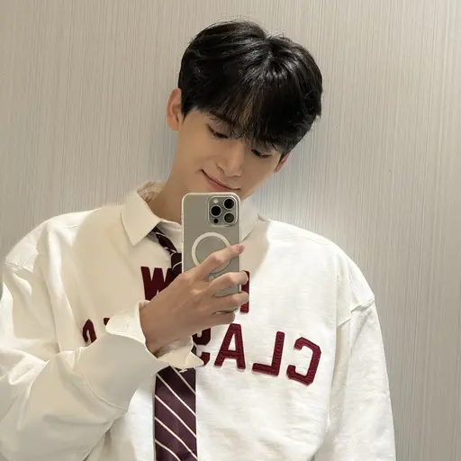 LUVITY_12의 구정모