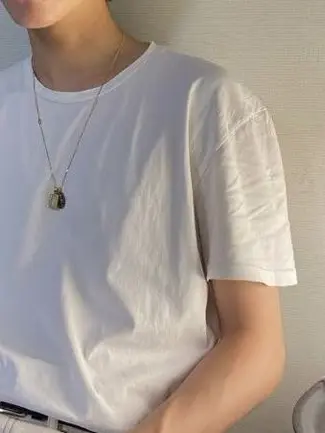 WoodyPurse6672의 홍경