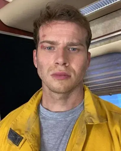 CockySwine2478의 Oliver stark