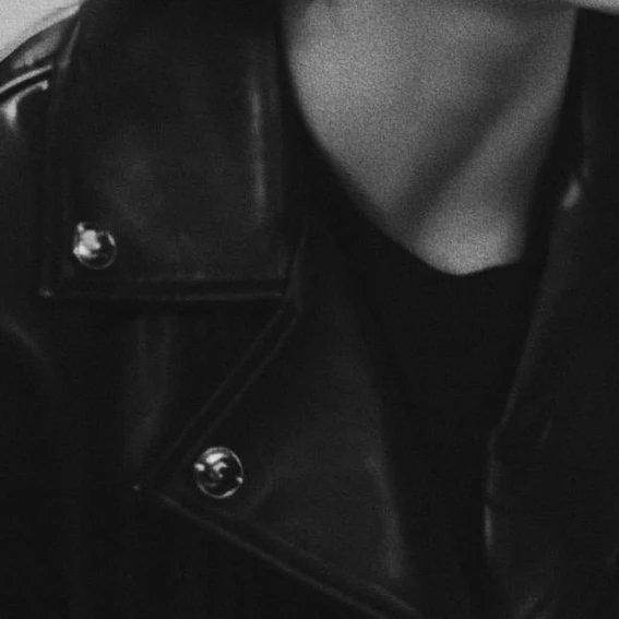 현 진