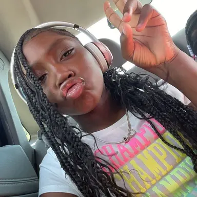 Profile image of Shayla