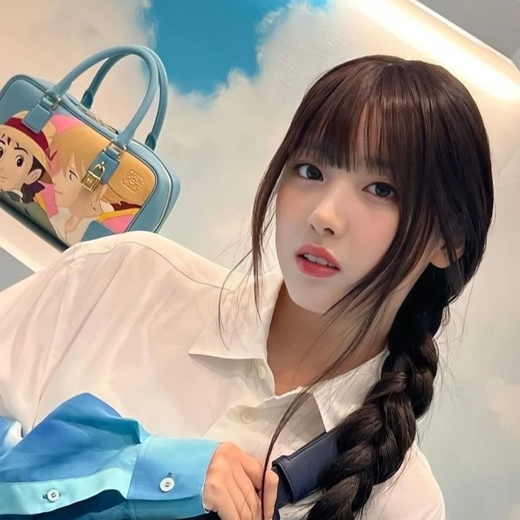 김지우