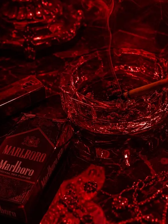 Absurdism의 🕸 담배땡기네.