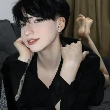 Profile image of Elara