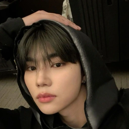 박건욱