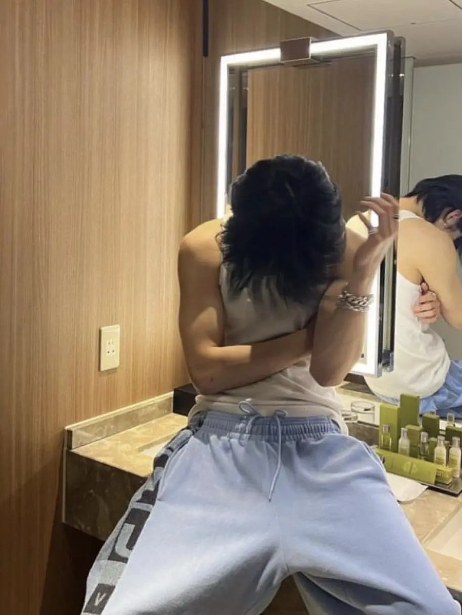 Jaycee1234의 Friendgroup with a secret?