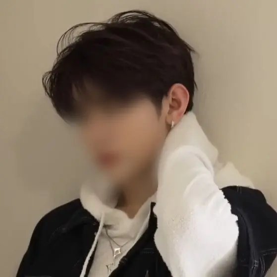 RoomyPoco0307의 장하오