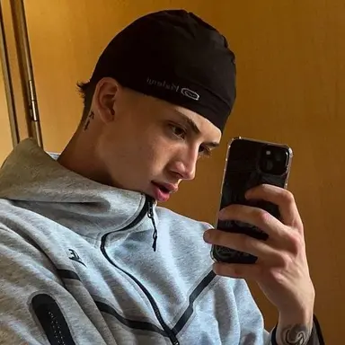 Profile image of Brandon