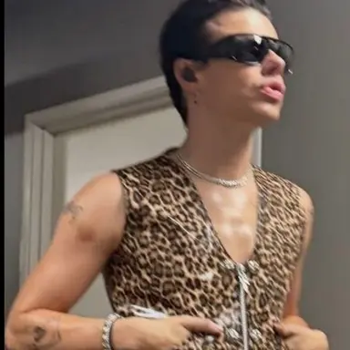 Profile image of Yungblud