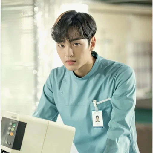 박은탁