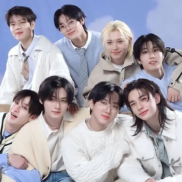 OliviaHwang의 Stray Kids Meets Your Class???