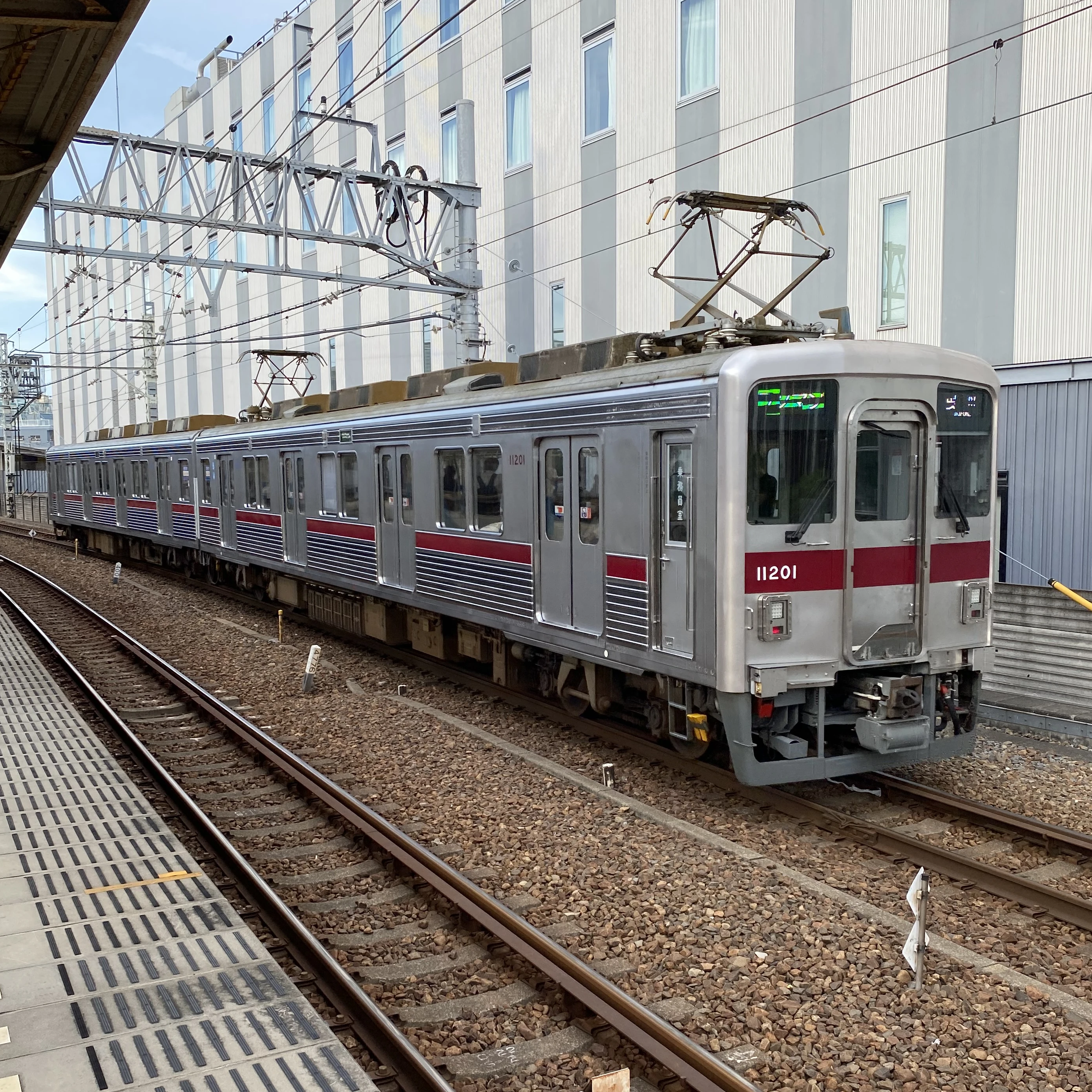 東武10000系爺