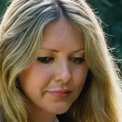 FabricDream7463의 Isabela - the pastor's wife