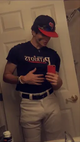 Profile image of Asher Grant
