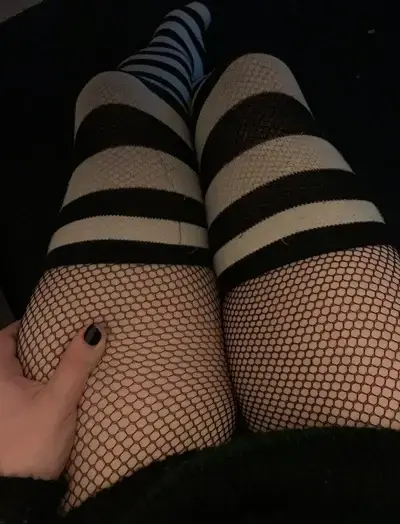 LushStork9098의 Femboy cousin