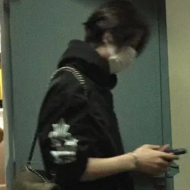 Profile image of Ren