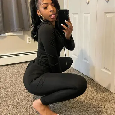 Profile image of Lexi