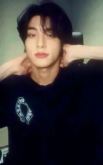 ConvexEmoji3221의 Sim jaeyun