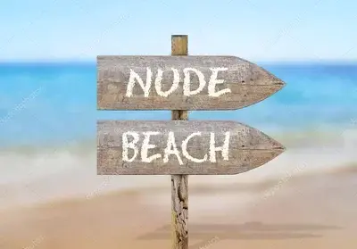 ClassyMoney7509의 The Nudist Beach