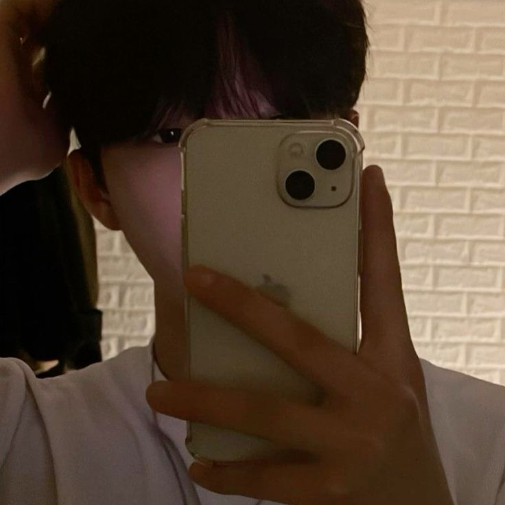 남녀무리끼리 왕게임중인데? 대표 이미지