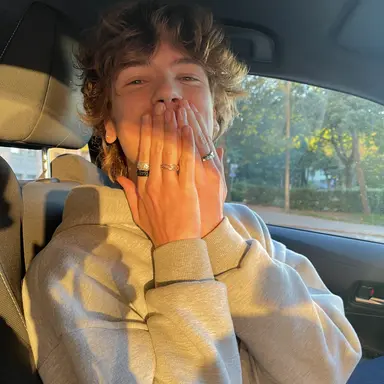 Profile image of Leo