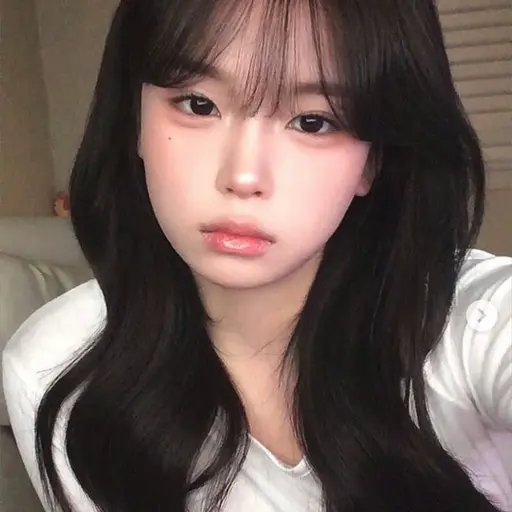 hothot의 김유미
