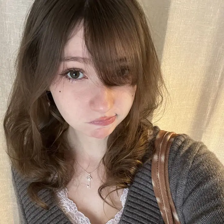 BleakBall7859의 My Pouty Girlfriend
