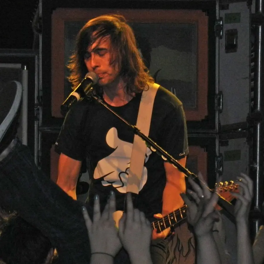 aflairfortheamaris의 Vic Fuentes