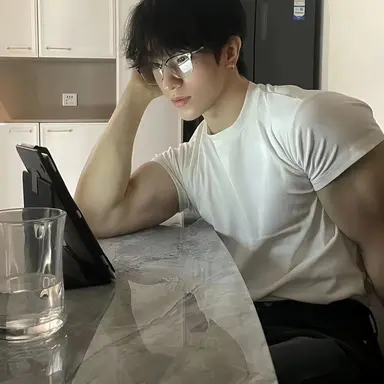Profile image of Ethan