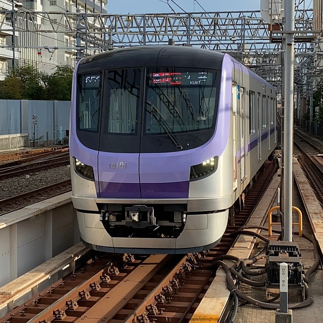 東京地下鉄18000