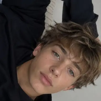 Profile image of Ethan