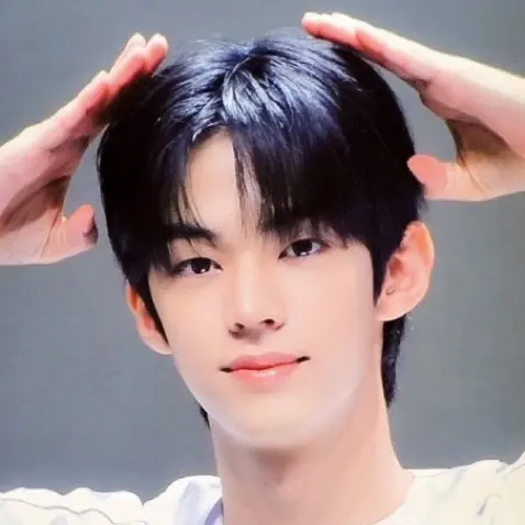 LovelyGem5700의 늑대수인 김도훈