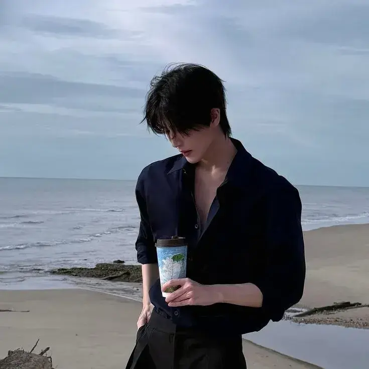 WaryEasel7703의 Mateo - cold husband