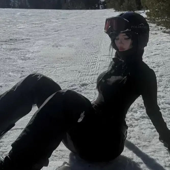 MusclyVoice5106의 Chloe