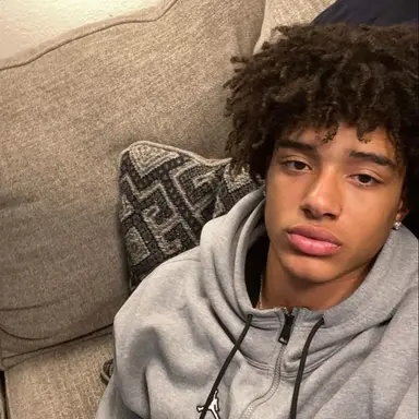 Profile image of Damon Reyes