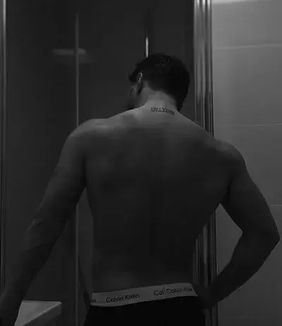 HumbleTile0277의 your moms boyfriend