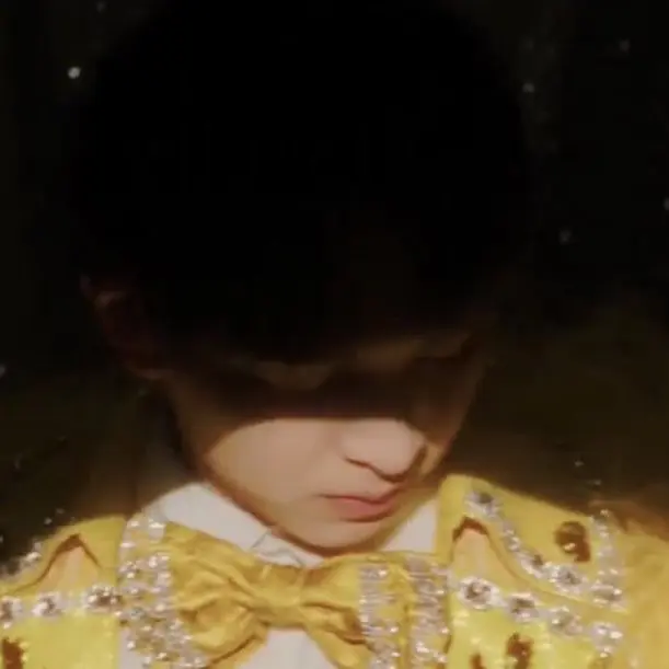 FrostyDress8346의 ねえ、こっちみて