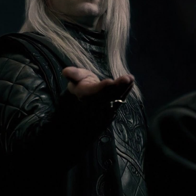 Lucius Malfoy 대표 이미지